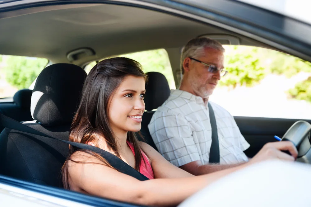6 Benefits Of Driving Schools For Young, New Drivers | Edmonton